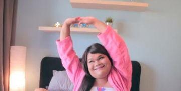 泰国网红快乐宝拉,阳光笑容传递正能量