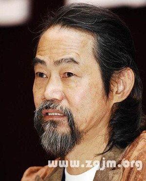 成龙个人资料原名,成龙原名之传奇人生掠影