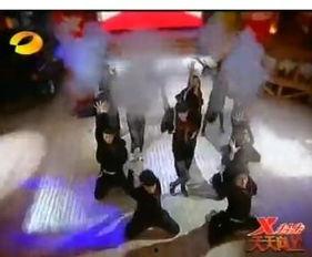 怎么形容娱乐记者,幕后追踪，捕捉星光璀璨