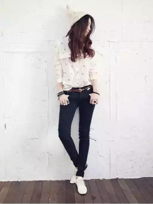 女人的全身照片,女性身姿之美